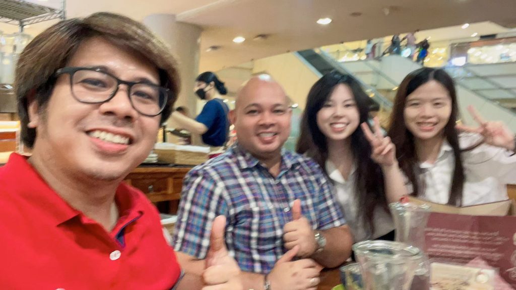 Exhibitions（images 13）