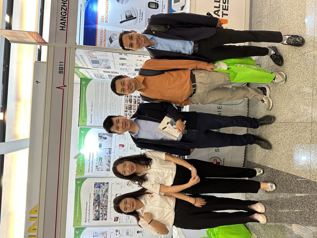 Exhibitions（images 21）